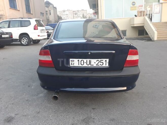 Opel Vectra 1996, 262,000 km - 1.8 l - Bakı