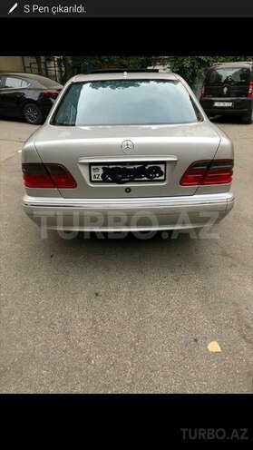 Mercedes E 280 2001, 216,000 km - 2.8 l - Bakı