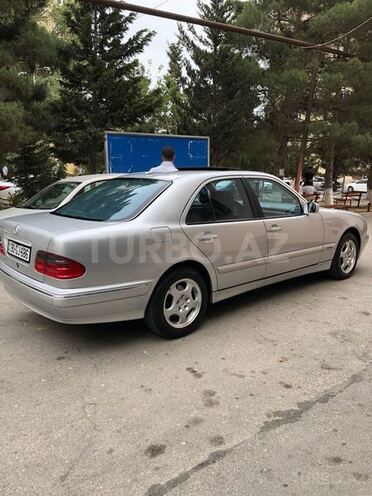 Mercedes E 280 2001, 216,000 km - 2.8 l - Bakı