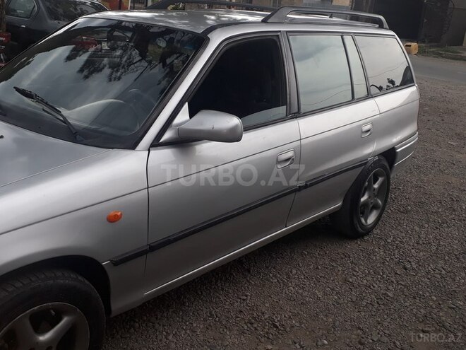 Opel Astra 1998, 356,236 km - 0.1 l - Qazax