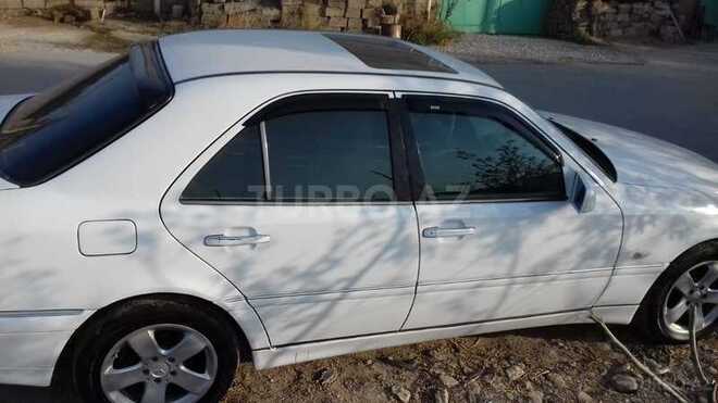 Mercedes C 230 2000, 240,000 km - 2.3 l - Bakı