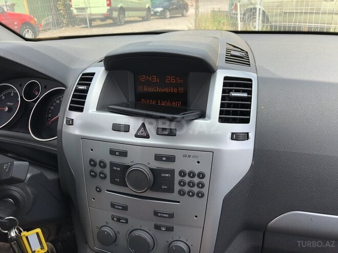 Opel Zafira 2010, 232,000 km - 0.2 l - Bakı