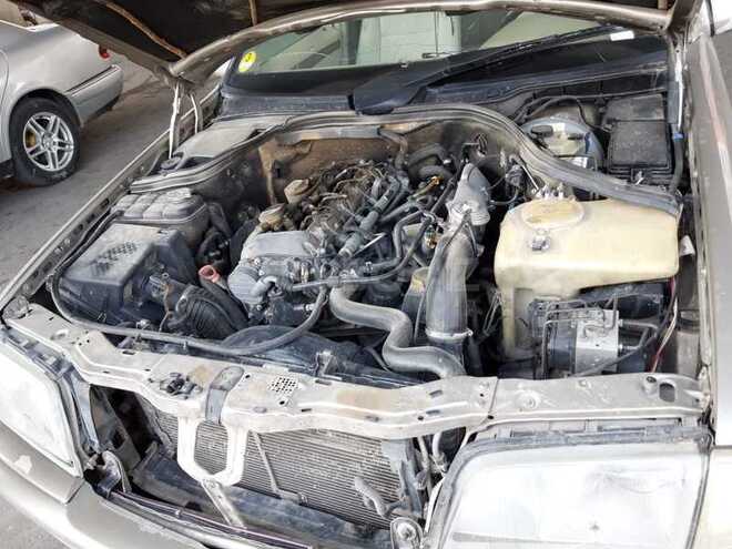 Mercedes C 220 1998, 200,000 km - 2.2 l - Ağcabədi
