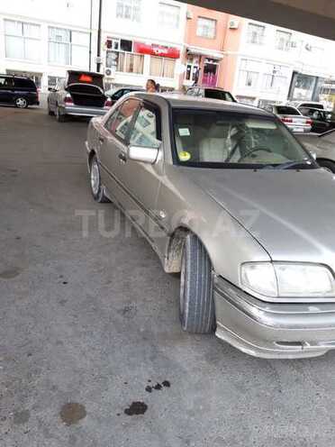 Mercedes C 220 1998, 200,000 km - 2.2 l - Ağcabədi