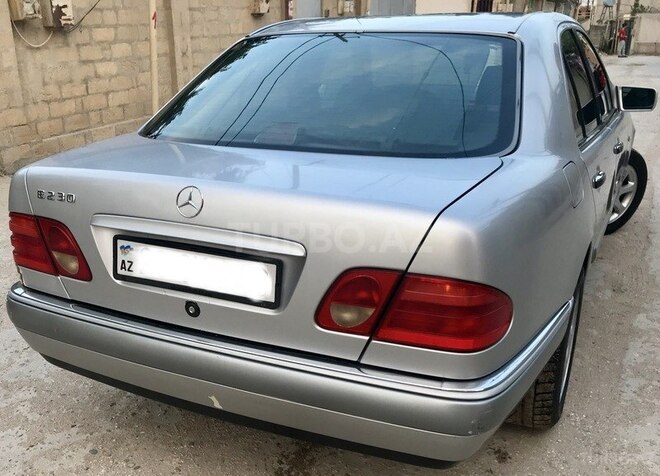 Mercedes E 230 1996, 395,000 km - 2.3 l - Bakı