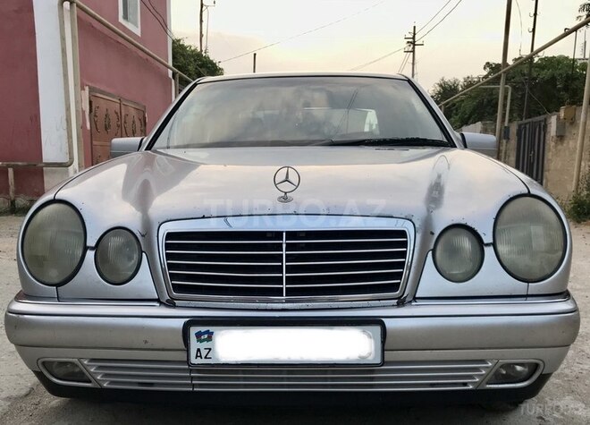 Mercedes E 230 1996, 395,000 km - 2.3 l - Bakı