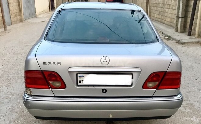 Mercedes E 230 1996, 395,000 km - 2.3 l - Bakı