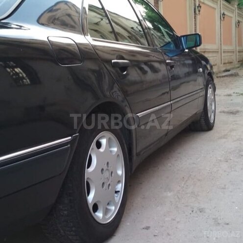 Mercedes E 230 1998, 25,000 km - 2.3 l - Bakı