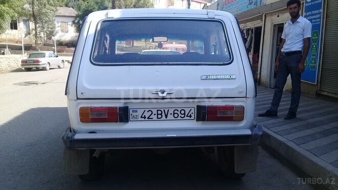 LADA (VAZ) Niva 1988, 400,000 km - 1.6 l - Lerik