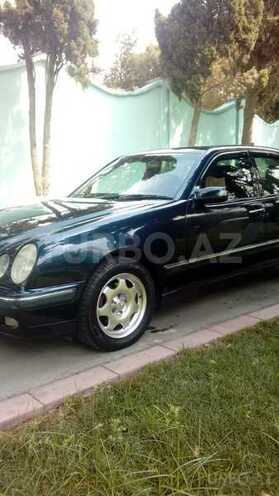 Mercedes E 200 2001, 18,000 km - 0.2 l - Bakı