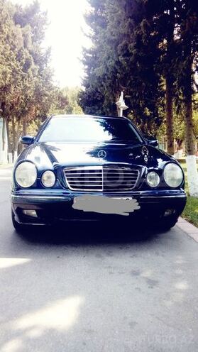 Mercedes E 200 2001, 18,000 km - 0.2 l - Bakı