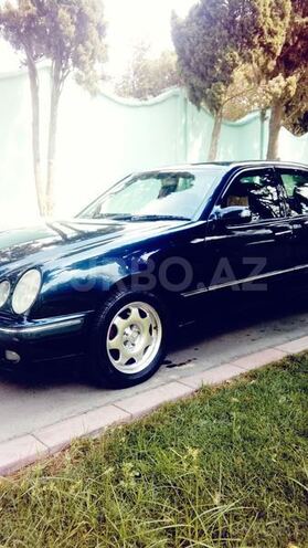 Mercedes E 200 2001, 18,000 km - 0.2 l - Bakı
