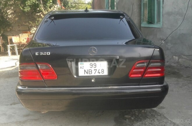 Mercedes E 320 1999, 370,000 km - 3.2 л - Bakı