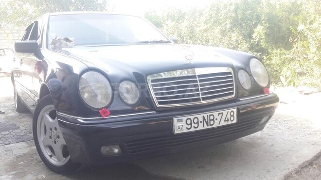 Mercedes E 320 1999, 370,000 km - 3.2 л - Bakı