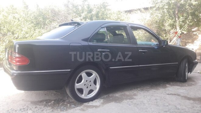 Mercedes E 320 1999, 370,000 km - 3.2 л - Bakı