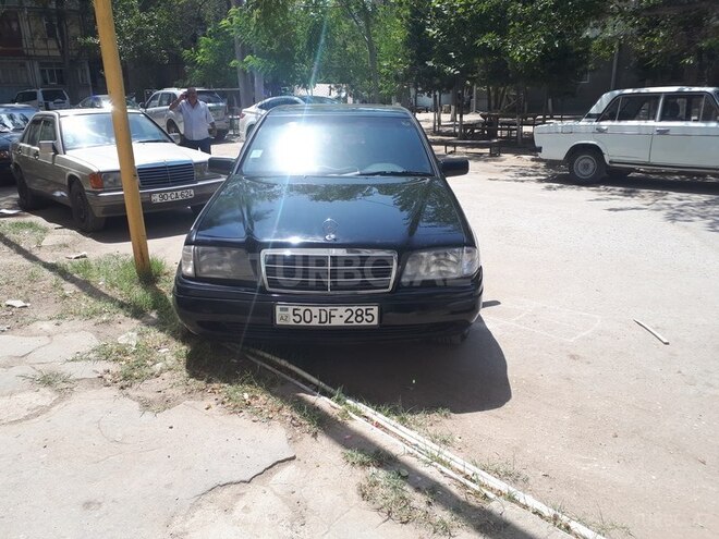 Mercedes C 220 1996, 270,000 km - 2.2 l - Sumqayıt