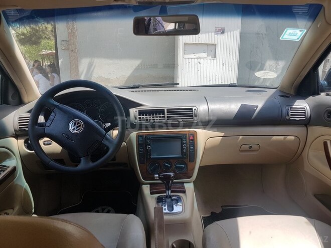 Volkswagen Passat 2004, 300,000 km - 1.8 l - Sumqayıt