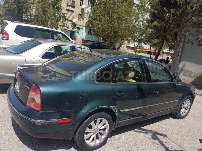 Volkswagen Passat 2004, 300,000 km - 1.8 l - Sumqayıt