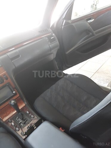Mercedes E 240 1998, 250,000 km - 2.4 л - Gəncə