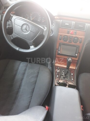 Mercedes E 240 1998, 250,000 km - 2.4 л - Gəncə