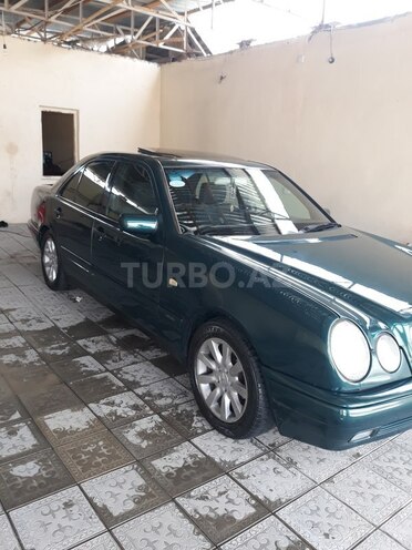 Mercedes E 240 1998, 250,000 km - 2.4 л - Gəncə