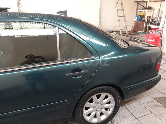 Mercedes E 240 1998, 250,000 km - 2.4 л - Gəncə