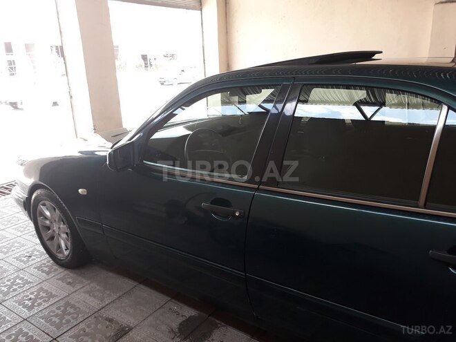 Mercedes E 240 1998, 250,000 km - 2.4 л - Gəncə