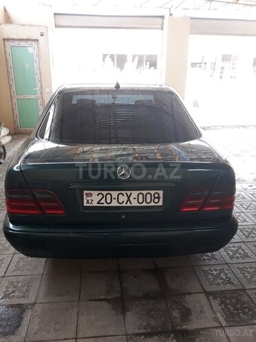 Mercedes E 240 1998, 250,000 km - 2.4 л - Gəncə