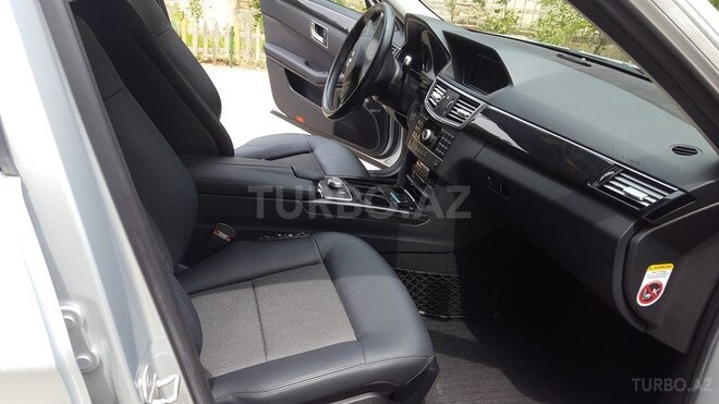 Mercedes E 250 2011, 195,000 km - 2.2 л - Bakı