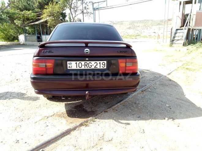 Opel Vectra 1995, 428,000 km - 2.0 l - Bakı
