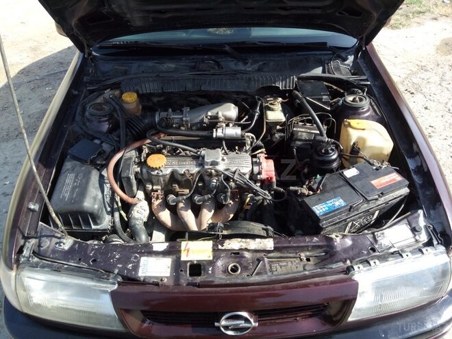 Opel Vectra 1995, 428,000 km - 2.0 l - Bakı