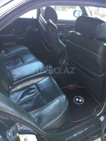 BMW 730 2001, 246,000 km - 3.0 l - Bakı