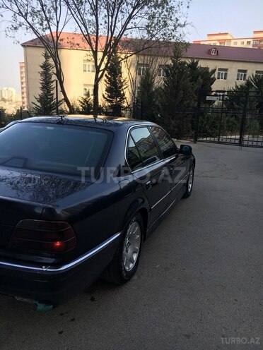 BMW 730 2001, 245,000 km - 3.0 l - Bakı