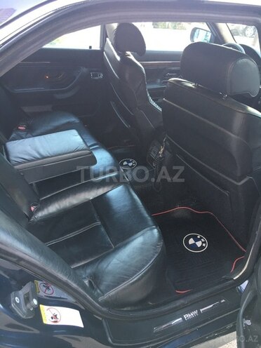 BMW 730 2001, 245,000 km - 3.0 l - Bakı