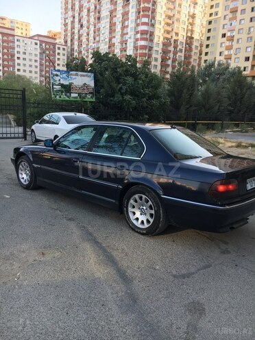 BMW 735 2001, 245,300 km - 3.0 l - Bakı