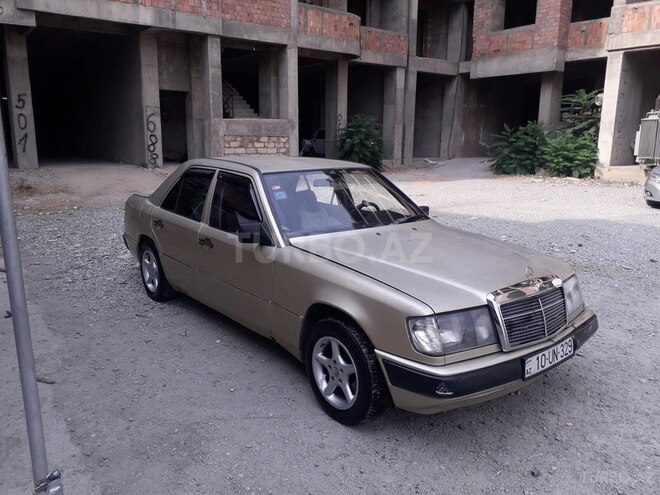 Mercedes E 300 1985, 300,000 km - 3.0 l - Bakı