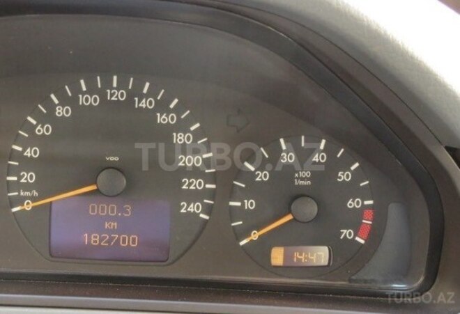Mercedes E 240 2000, 183,000 km - 2.4 l - Bakı