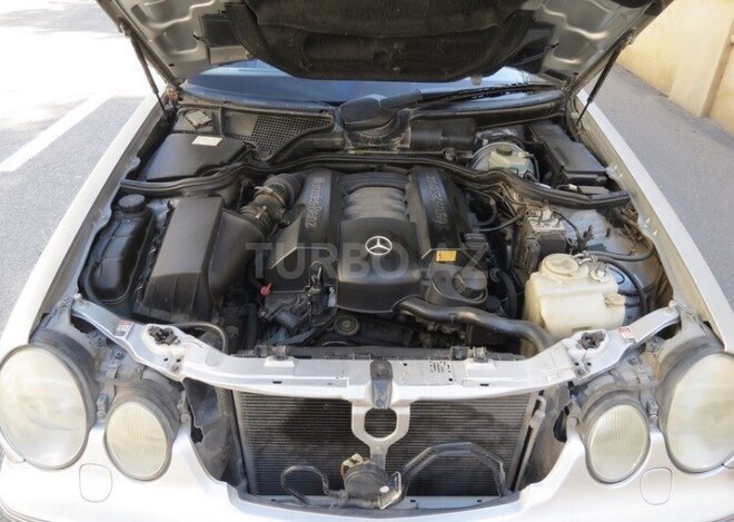Mercedes E 240 2000, 183,000 km - 2.4 l - Bakı