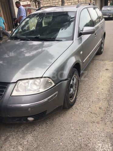 Volkswagen Passat 2001, 125,000 km - 1.8 l - Bakı