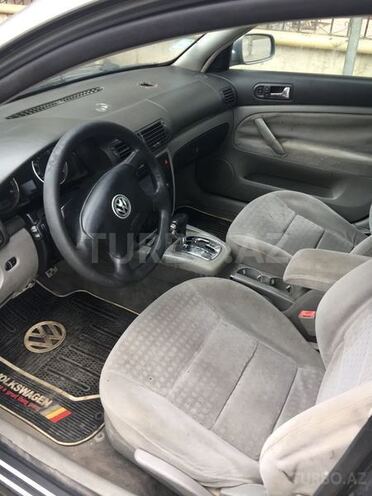 Volkswagen Passat 2001, 125,000 km - 1.8 l - Bakı