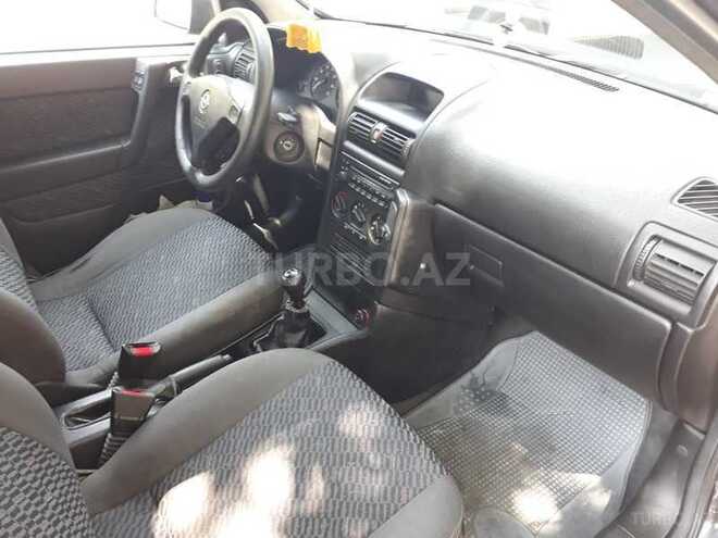 Opel Astra 2001, 236,000 km - 1.6 l - Gəncə