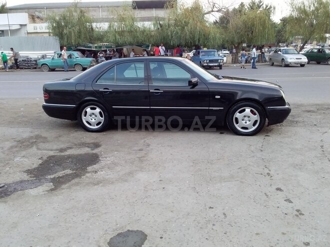Mercedes E 300 1997, 371,000 km - 3.0 л - Xaçmaz