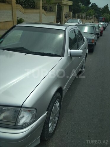 Mercedes C 230 1999, 332,000 km - 2.3 l - Bakı