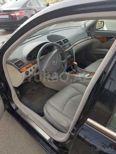 Mercedes E 220 2002, 232,175 km - 2.2 l - Bakı