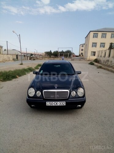 Mercedes E 230 2006, 310,000 km - 2.3 l - Bakı