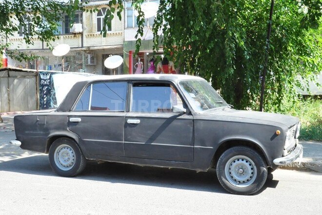 LADA (VAZ) 21011 1972, 450,000 km - 1.3 l - Şirvan