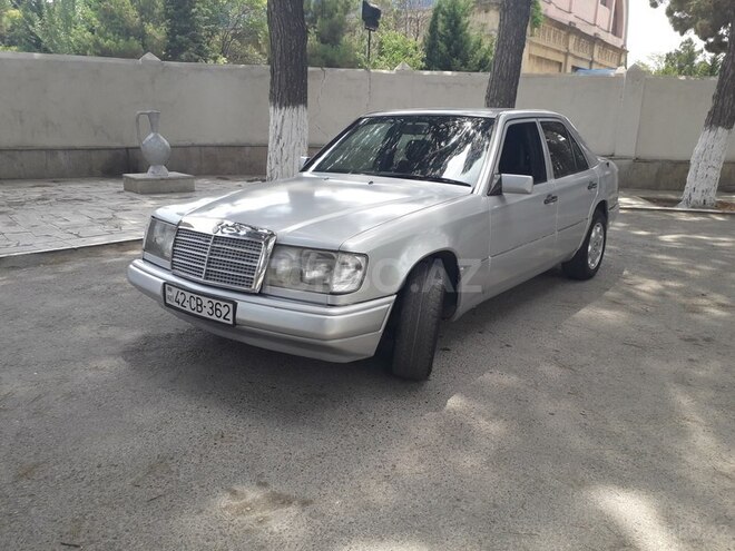 Mercedes E 200 1998, 250,000 km - 2.0 l - Sumqayıt