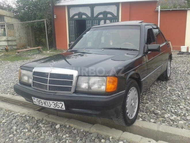 Mercedes 190 1991, 324,564 km - 1.8 l - Quba