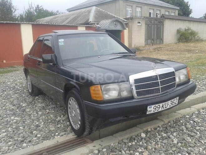 Mercedes 190 1991, 324,564 km - 1.8 l - Quba
