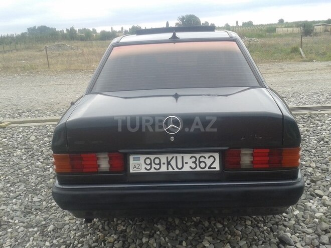 Mercedes 190 1991, 324,564 km - 1.8 l - Quba